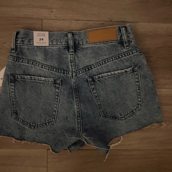 PacSun denim shorts - Picture 2 of 3
